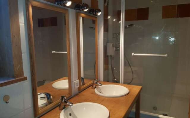 Chalet With 3 Bedrooms in Saint-pons-de-thomières, With Wonderful Moun