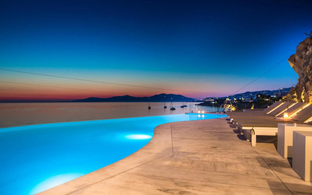 Mykonos Beach Hotel