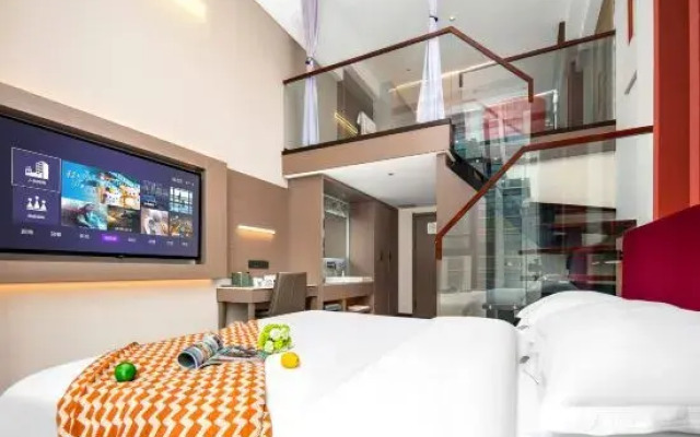Moyuan Heyue Hotel (Luohe Convention and Exhibition Center)