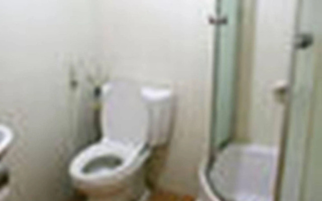Phuong Thu Hotel