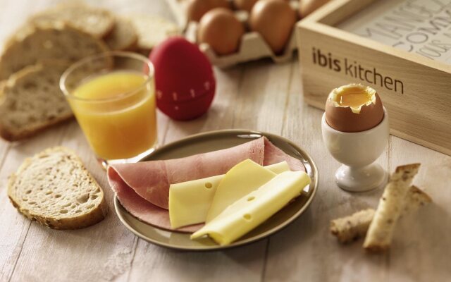 Отель Ibis Paris Montmartre Sacré-Coeur