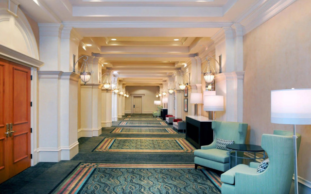 Hilton Naples