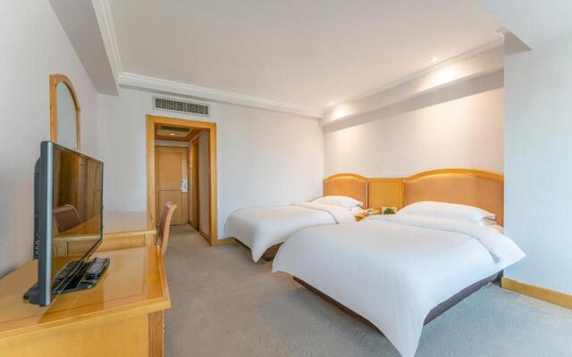 Baoding Zhong Yin Hotel