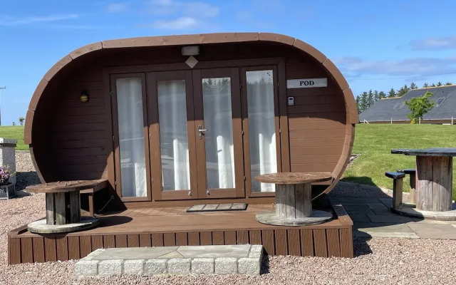 Acdc Glamping, Campervan , Caravan and Tent Resort