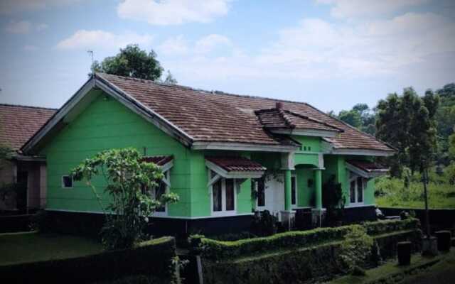 Tempat Nginap 3BR Ciater Highland Resort