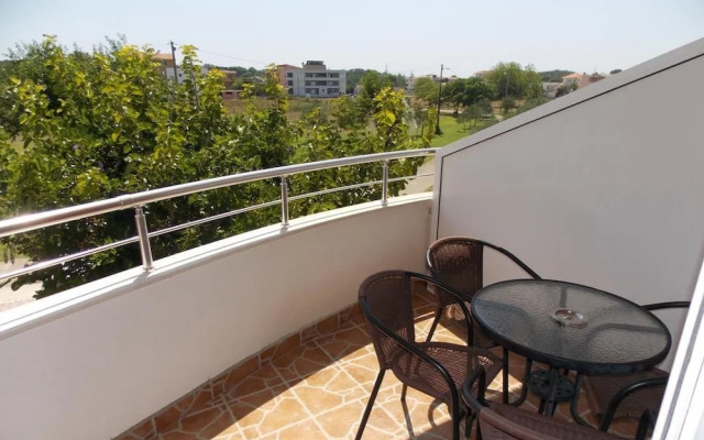 Delfini Apartments