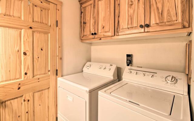 Spacious Cabin on Cross Lake: Treehouse & Sauna!