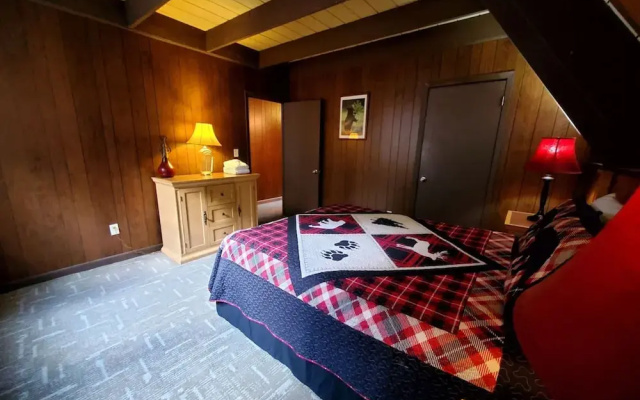 Mountain Getaway - Hidden Creek Chalet