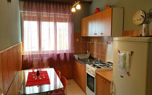 Spacious Apartment With Terrace in Opatija