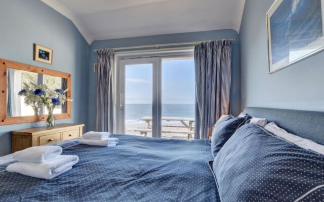 Flat 8 Clifton Court