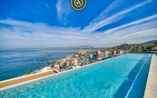 Condo With Oceanview - 2BR Condo - Rooftop Pool