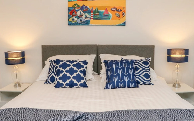 1 Arlington Villas