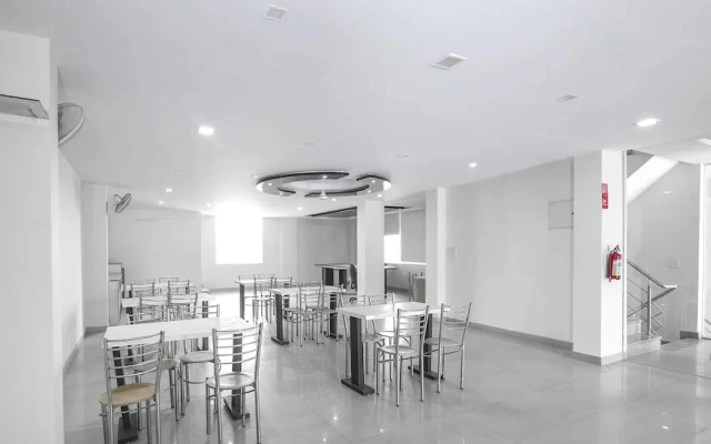 Hotel River Side By OYO Rooms