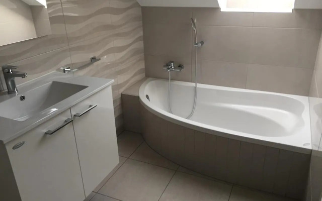 Kirhouse Apartment