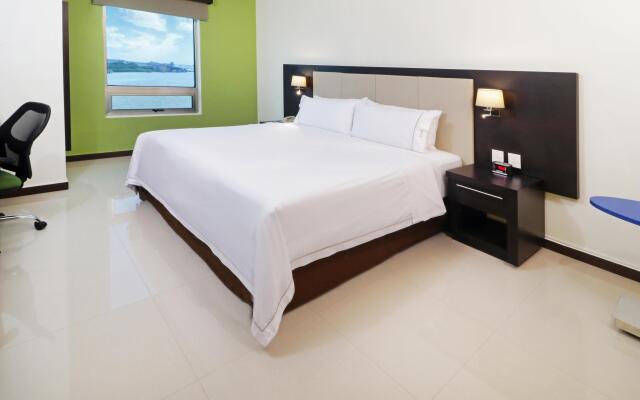 Holiday Inn Express Tuxpan, an IHG Hotel