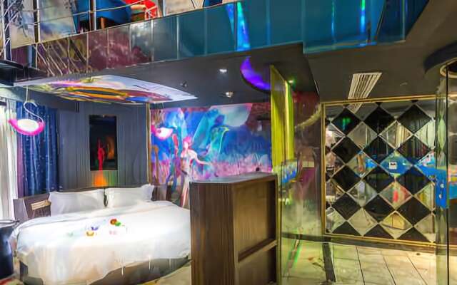Houhai Theme Hotel