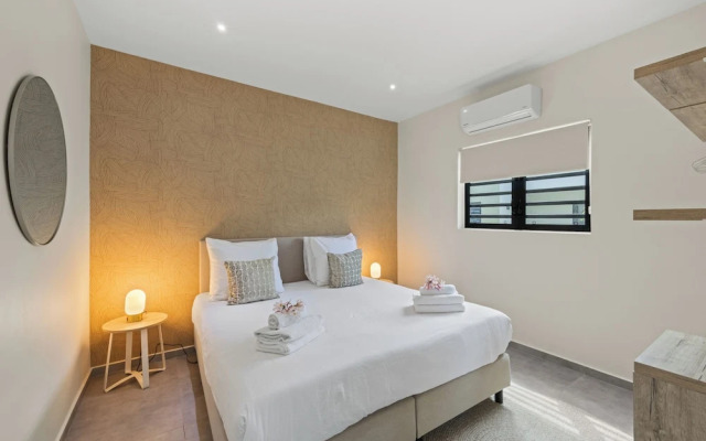 Villa pura vida with pool at mambo beach