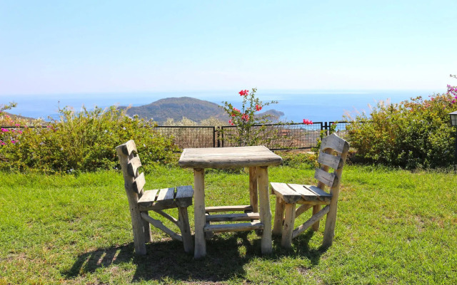 Zephyros Hotel