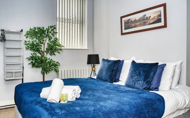 Spacious 1 Bedroom Near Hospital