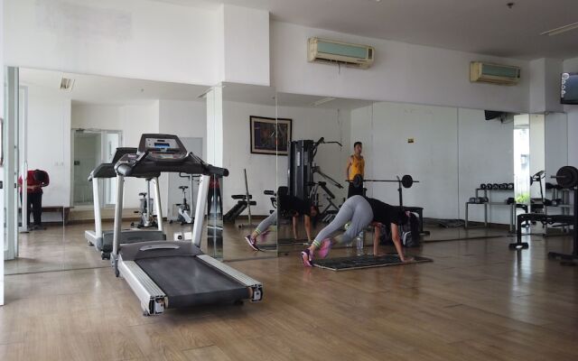 Spacious 2BR Apartment at The Lavande Residence