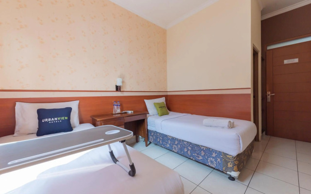 RedDoorz Plus @ Wastu Kencana