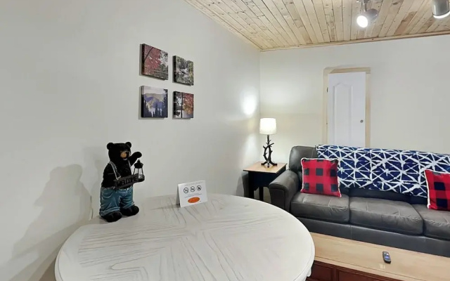 Almost Bearadise by Taylor Made Deep Creek