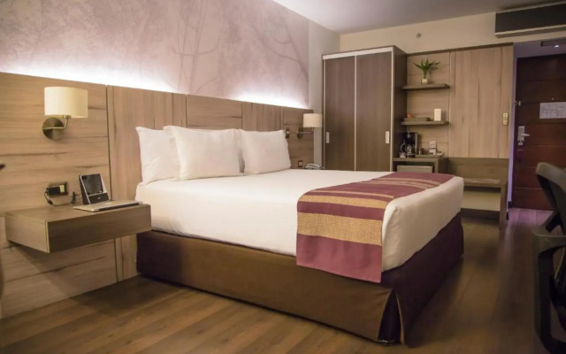 Aku Hotels