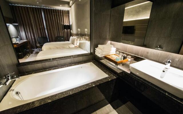 Orient Luxury Hotel