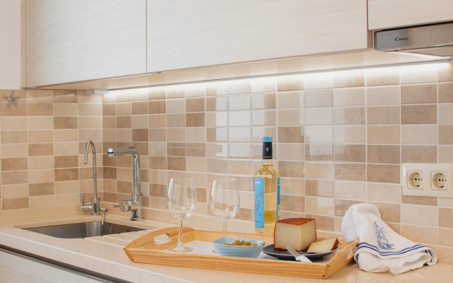 FRONTLINE VILLA 26, well-designed with a heated pool