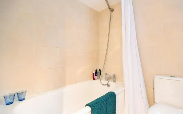 Beautiful 5 Bedroom Regency House / Pets Welcome