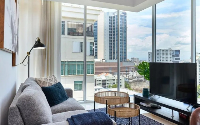 UPSCALE 1BR near BLUE MALL Rooftop YellowKey
