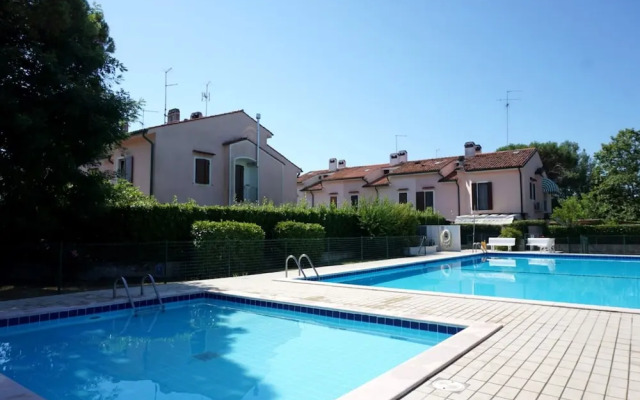 Bright Villa in a Quiet Residence