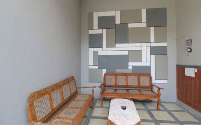 RedDoorz Syariah near Universitas Merdeka Malang