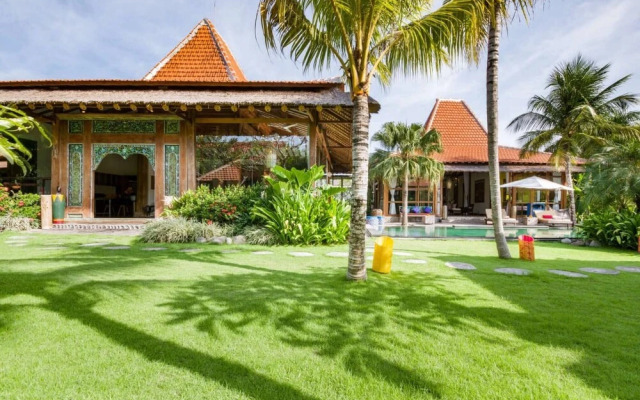 Traditionally Furnished Villa In Bali