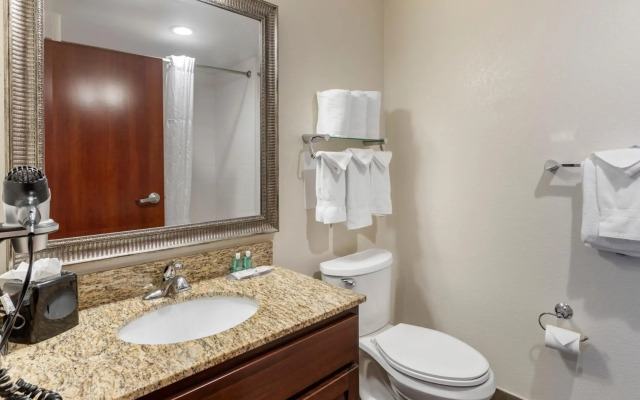 MainStay Suites Near Denver Downtown