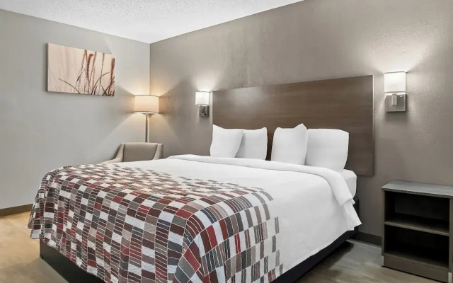Red Roof Inn Flint