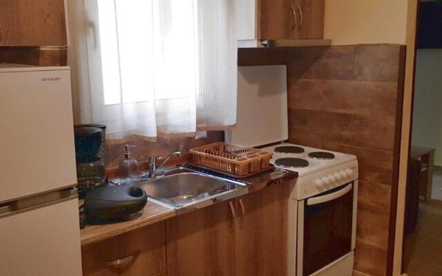 City's Center Lux. Apt.Up 4 persons and BBQ