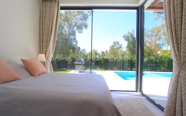 2223 - New modern Villa with Pool and Garden
