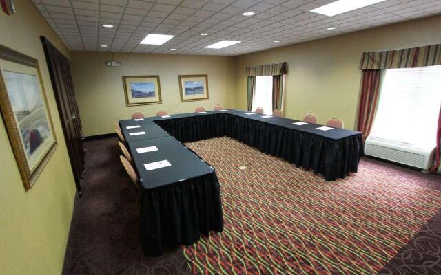 Holiday Inn Express Hotel & Suites FINDLAY