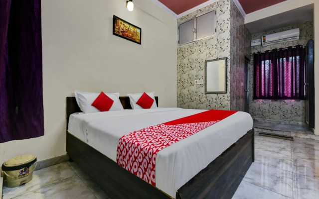 Hotel Sapphire by OYO Rooms