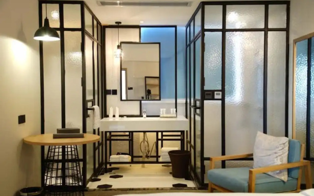 Shenzhen Flight One Hotel