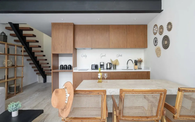 Moderno Loft Temple II A112 By Sandy Powerful