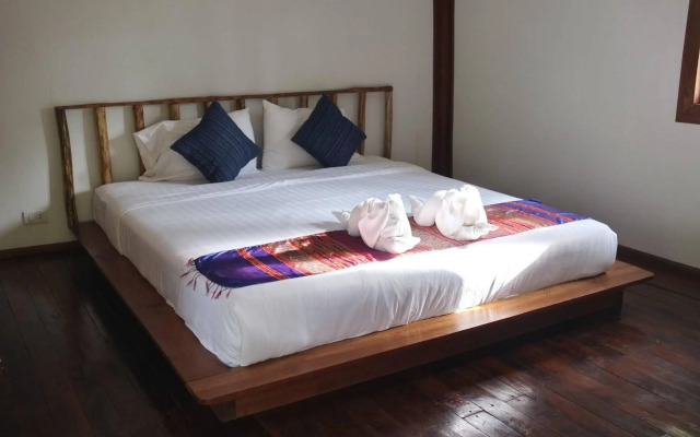 Vieng Tara Villa