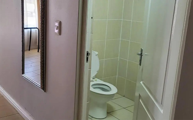 Shalimar Gardens Hotel