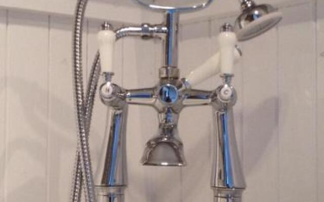 Home Farm Apartments