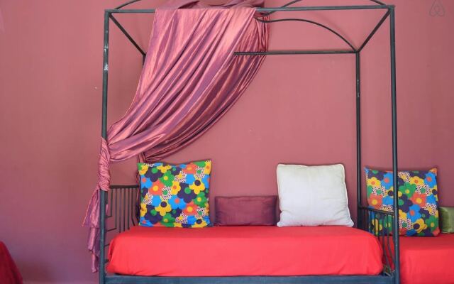 So Chic Riad