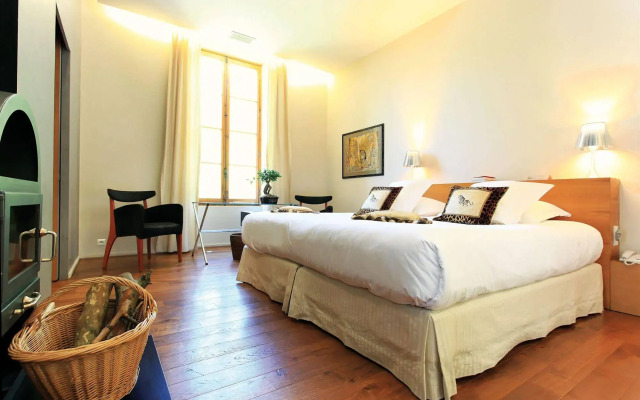 Hotel Château Des Alpilles