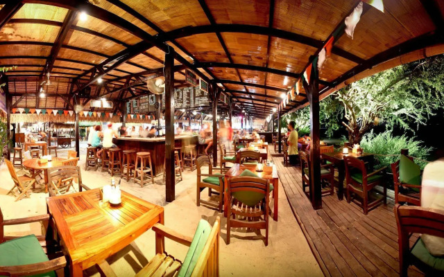 Tir Na Nog Hotel