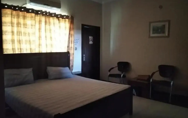 Evergreen Guest Lodge - EGL