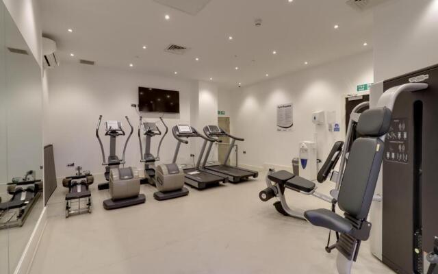 La Casa Suites Slough